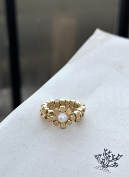 Byron madhu ring met zoetwater parel