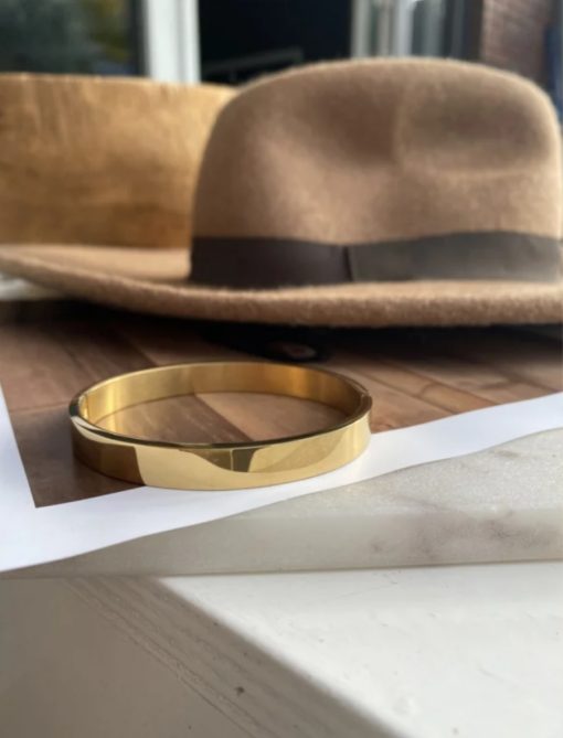 Byron endless love armband