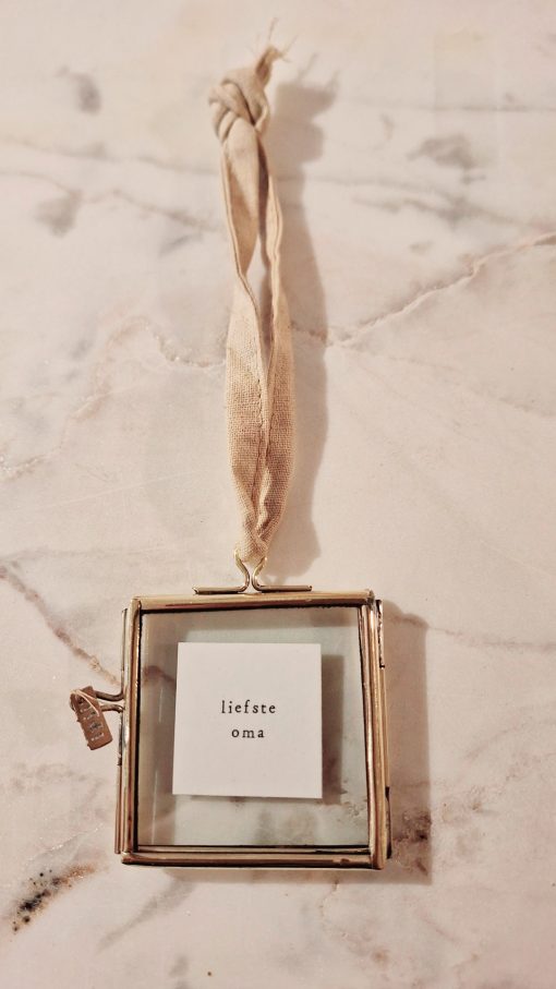 Ik Pak Je In  Mini Hang lijstje Liefste Oma