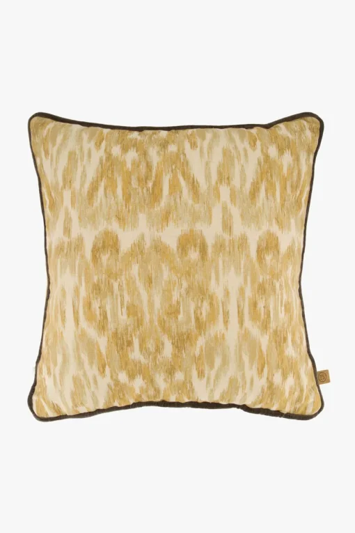 Zusss ikat print 45 x 45 cm oker/ecru