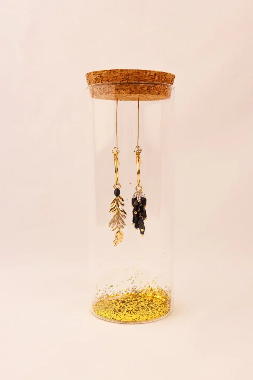 Stay Gold Statement Black Onyx earring & CZ Zirkonia flower
